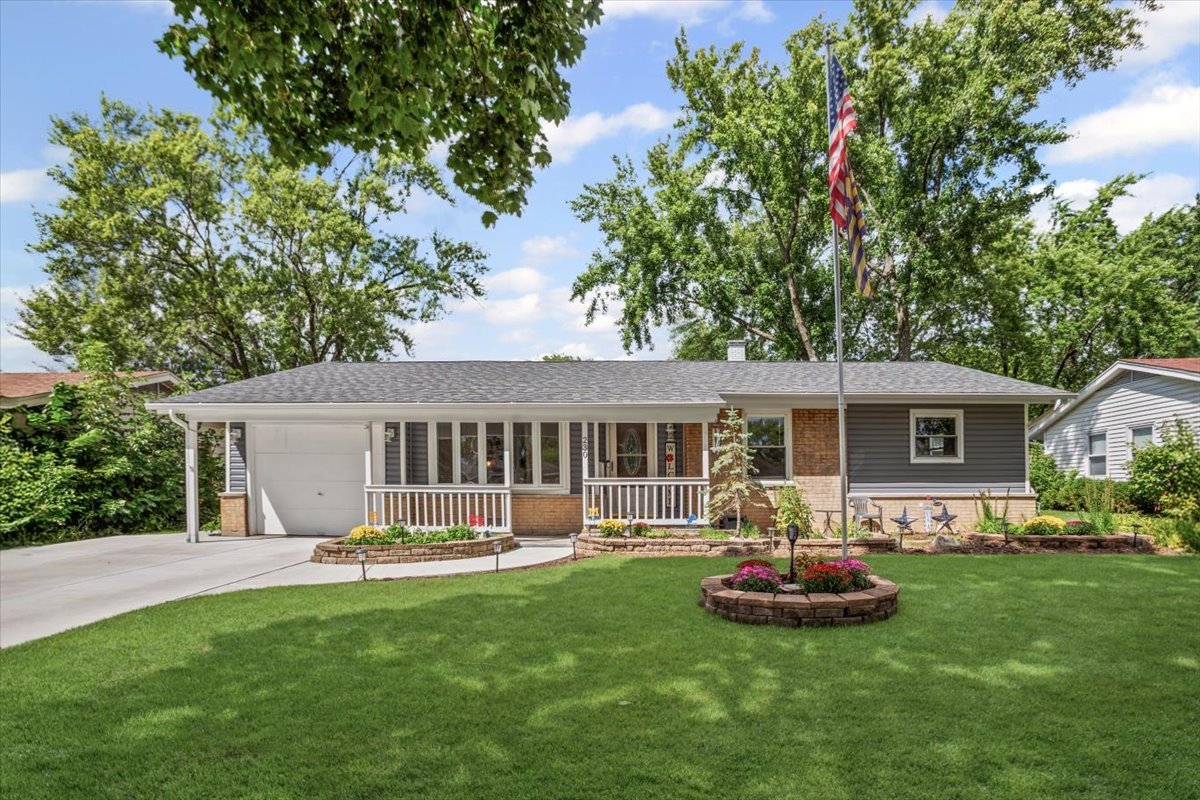 230 Brookhaven Drive, Elk Grove Village, IL 60007