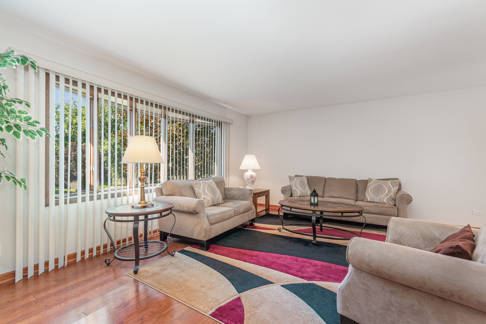 414 Hillview Court, Lemont, IL 60439