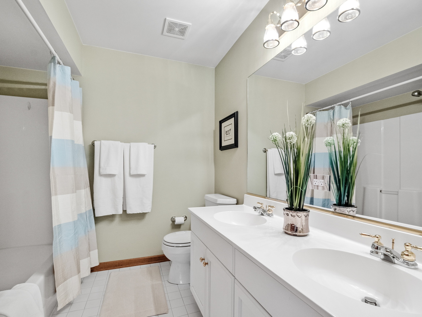 1N639 Augusta Court, Winfield, IL 60190