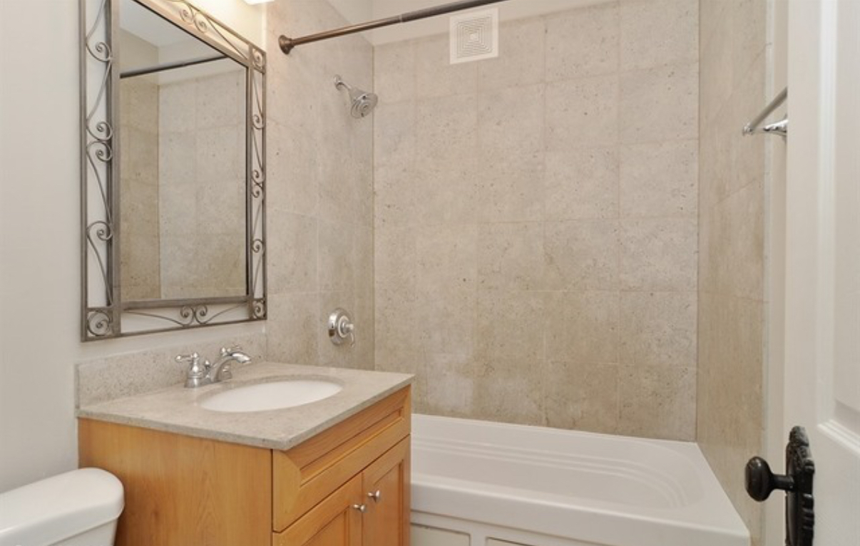 1155 W Grace Street #1S, Chicago, IL 60613