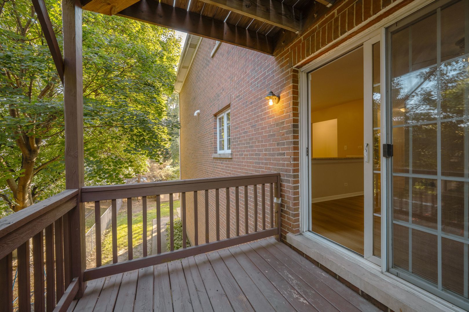 1223 E Davis Street #A, Arlington Heights, IL 60005