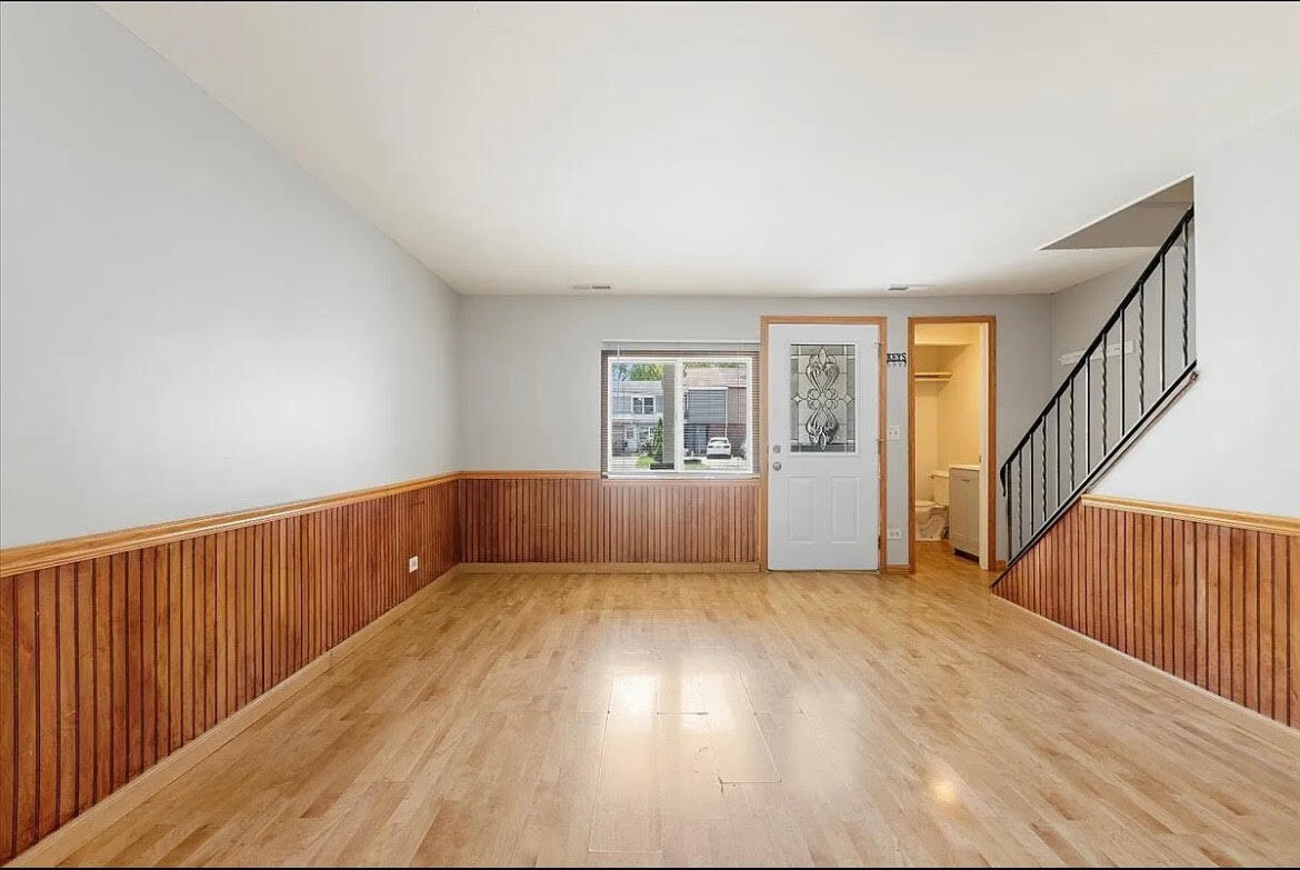 2049 Berkshire Circle #D, Carpentersville, IL 60110