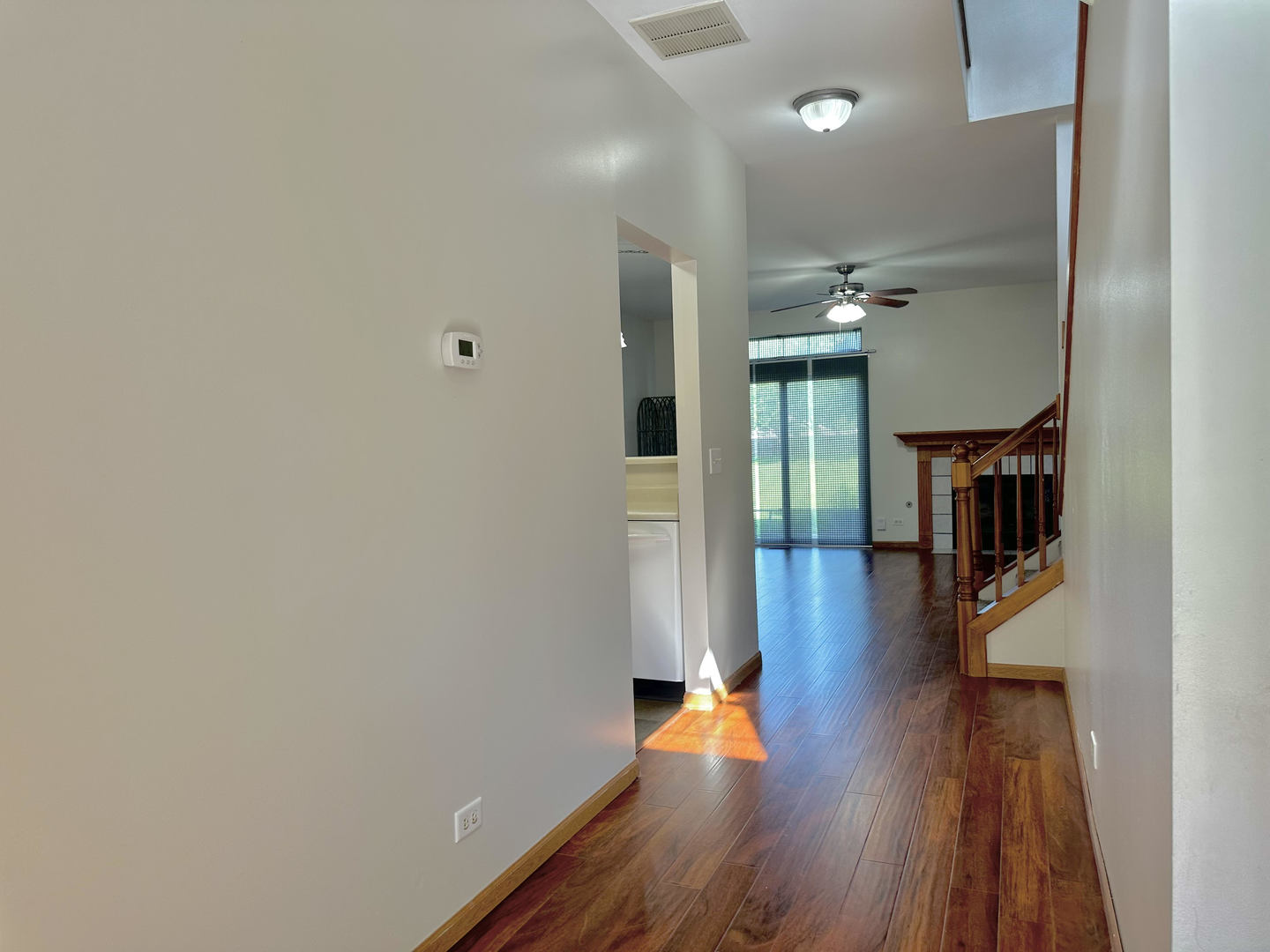203 Canterbury Court, Oswego, IL 60543