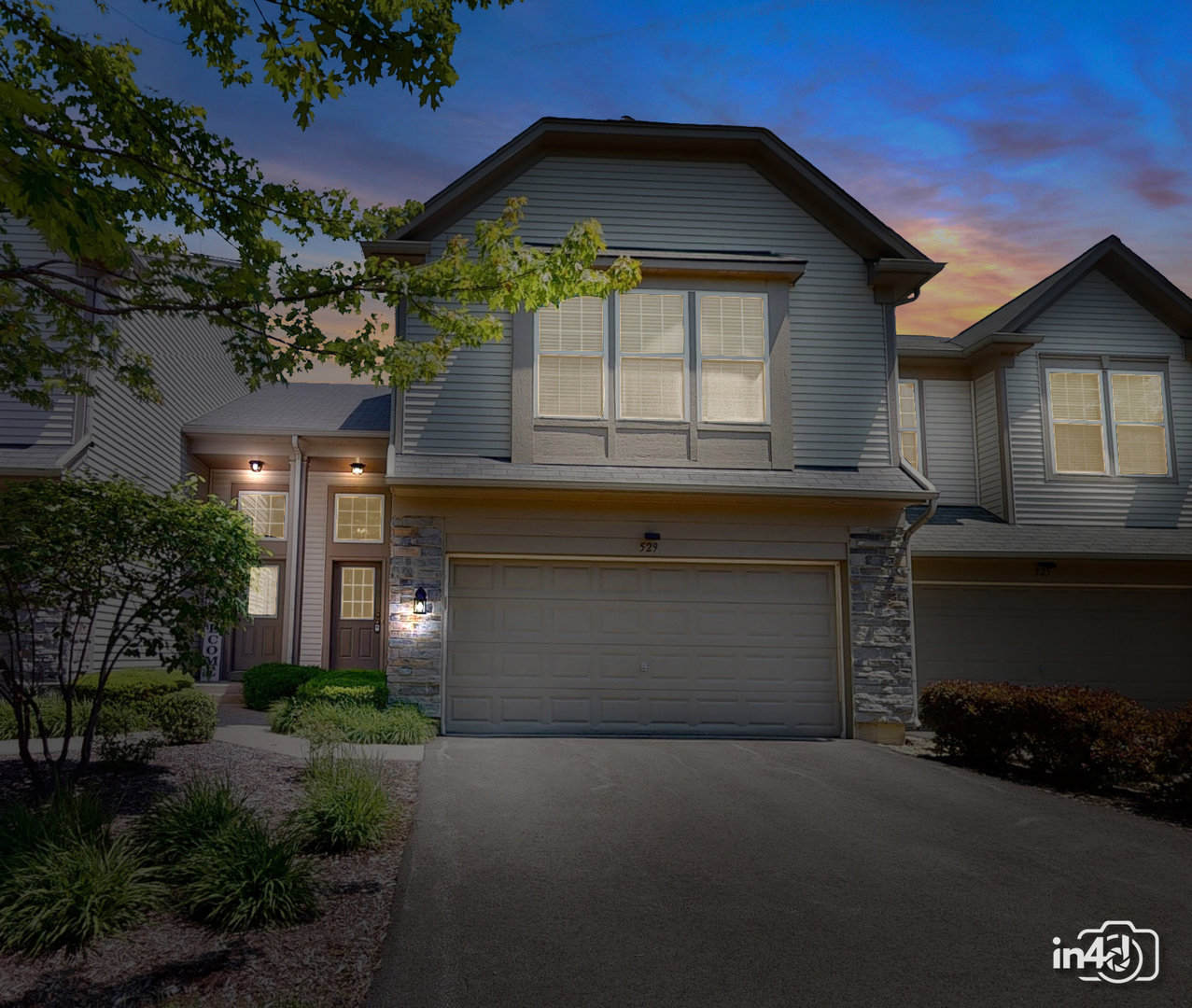 529 METROPOLITAN Street, Aurora, IL 60502