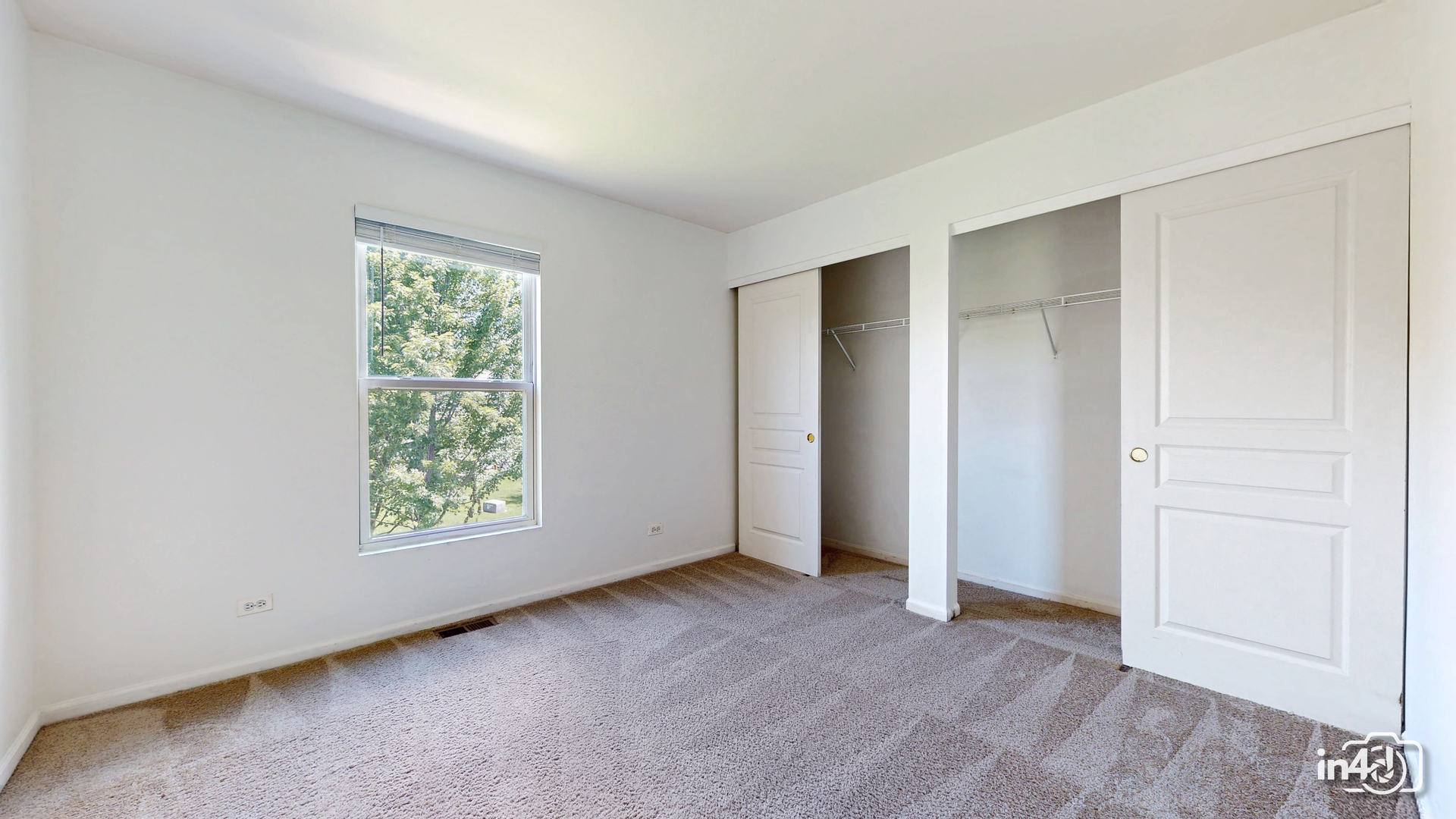 529 METROPOLITAN Street, Aurora, IL 60502