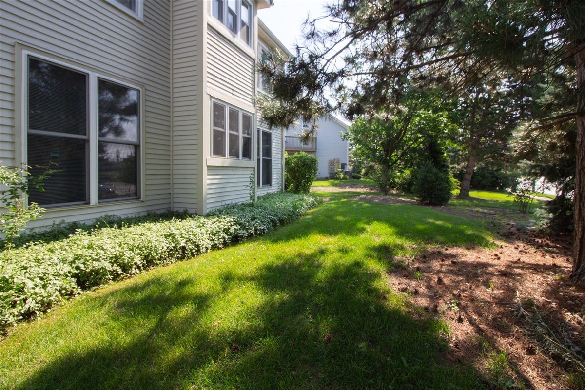1216 Tennyson Lane #1216, Naperville, IL 60540