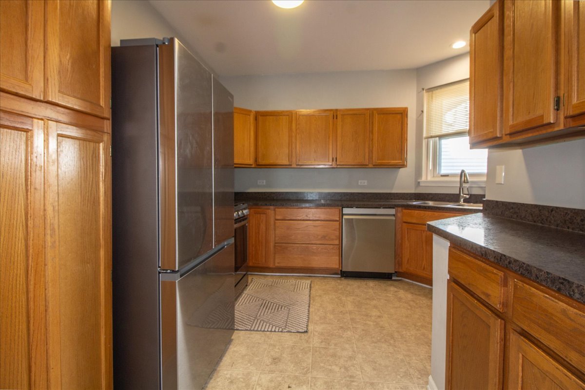 1216 Tennyson Lane #1216, Naperville, IL 60540