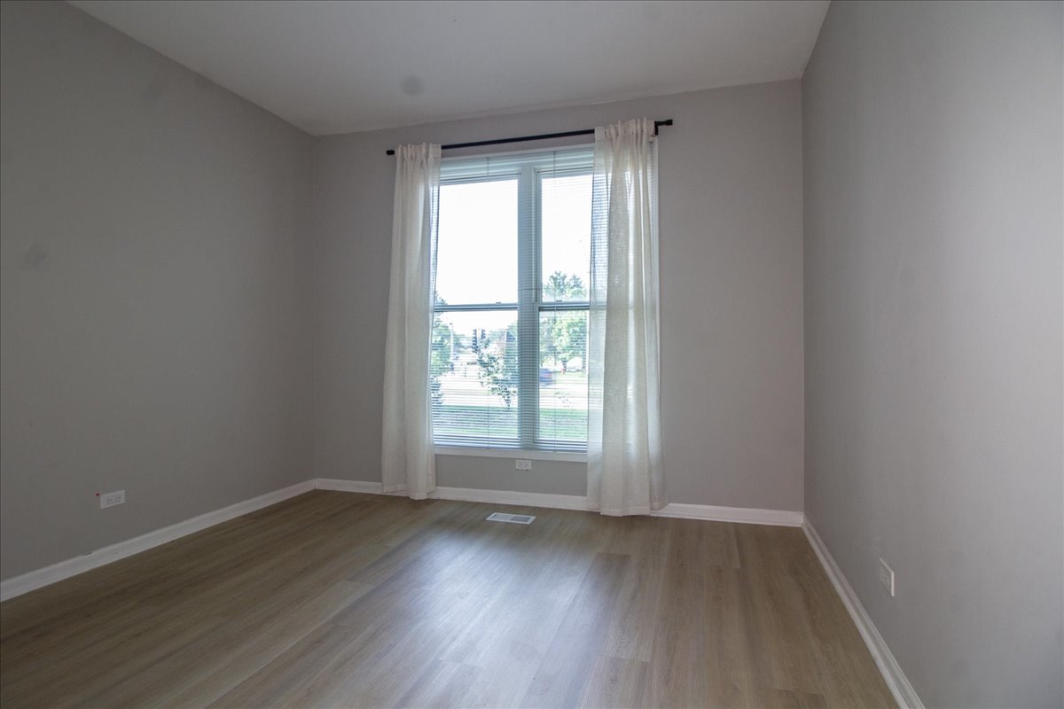 1216 Tennyson Lane #1216, Naperville, IL 60540