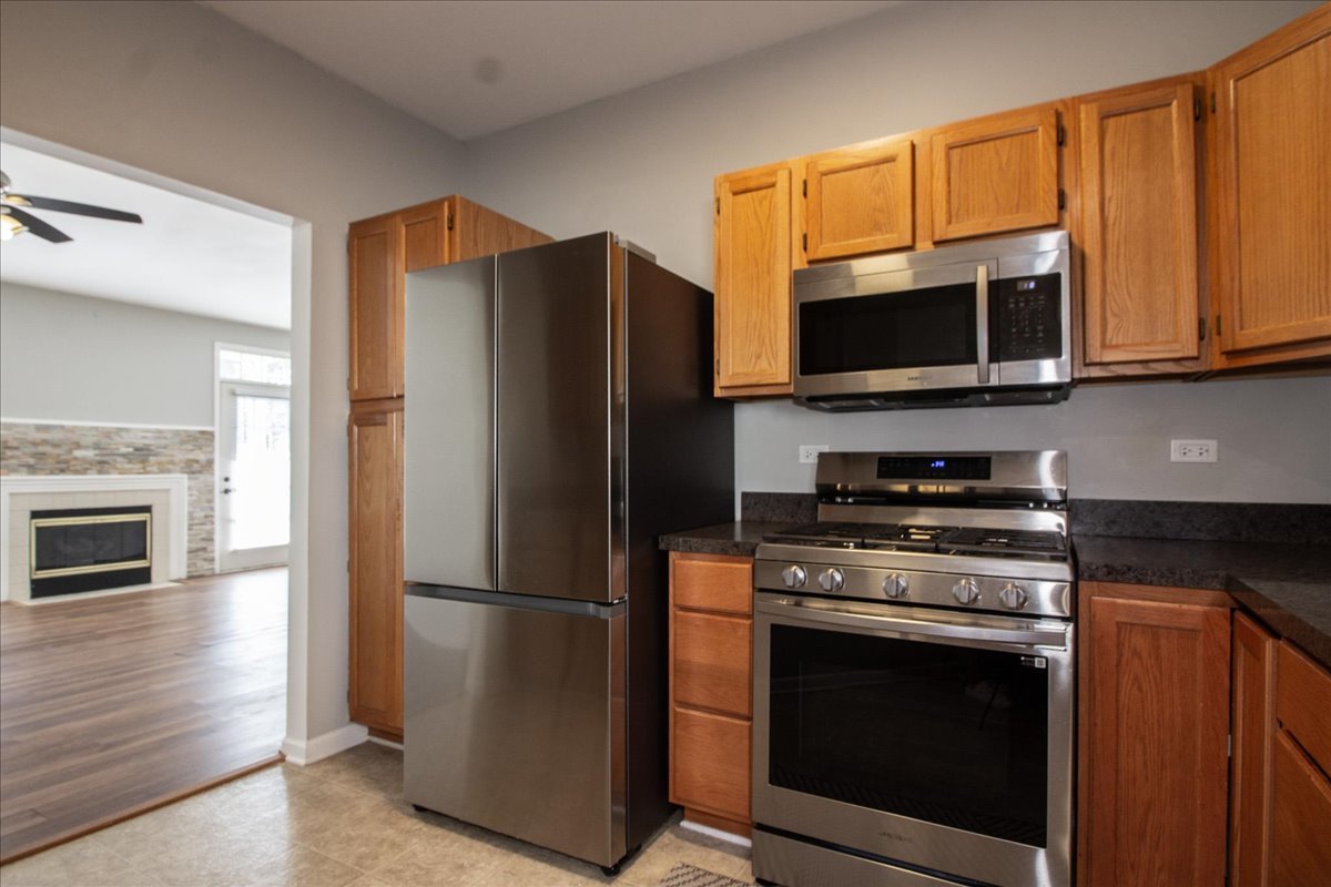1216 Tennyson Lane #1216, Naperville, IL 60540
