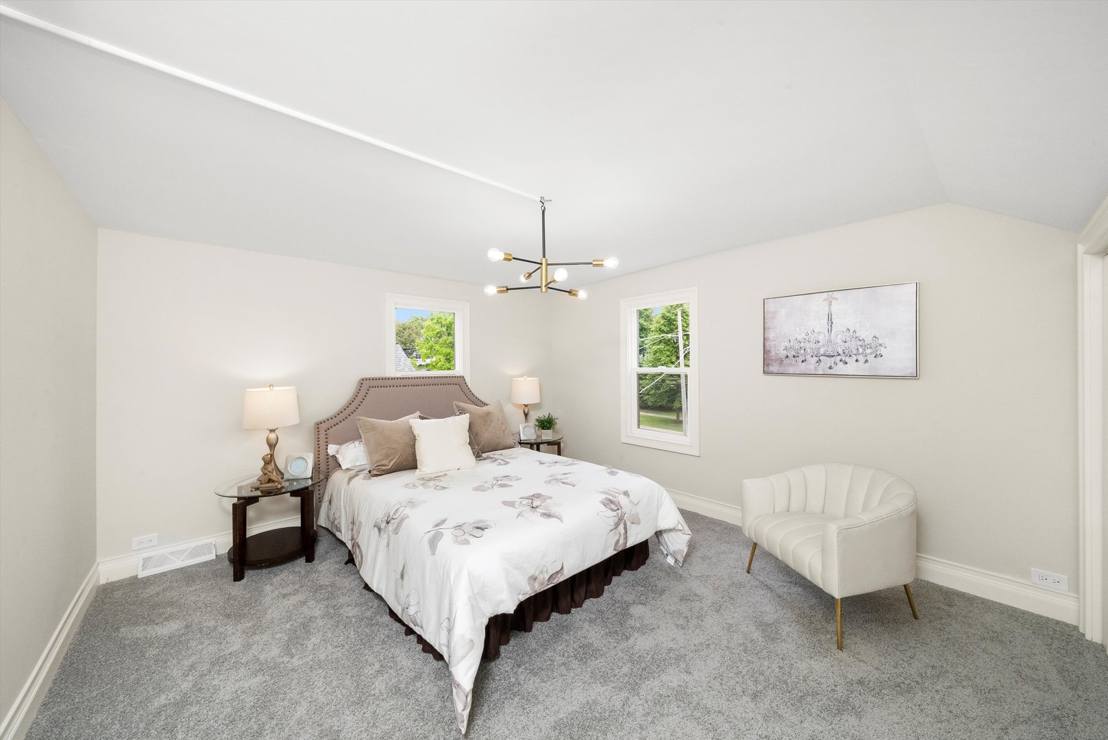 504 Newton Avenue, Glen Ellyn, IL 60137