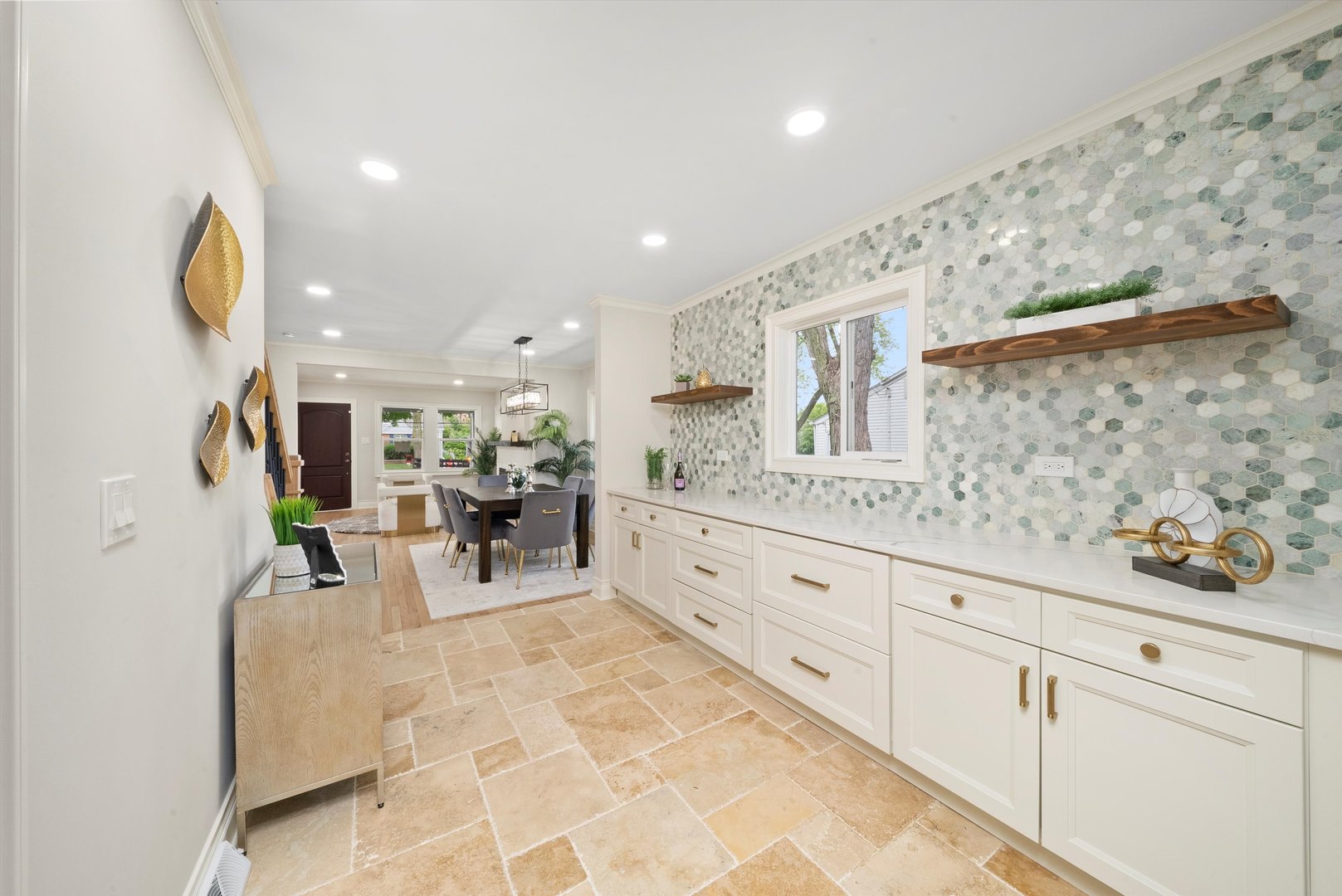 504 Newton Avenue, Glen Ellyn, IL 60137