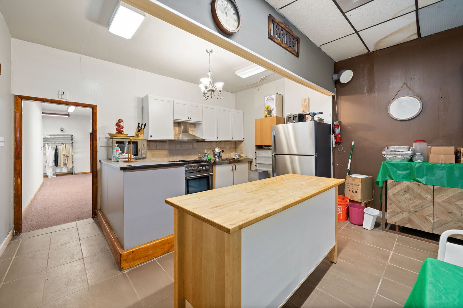 632 N Albany Avenue, Chicago, IL 60612
