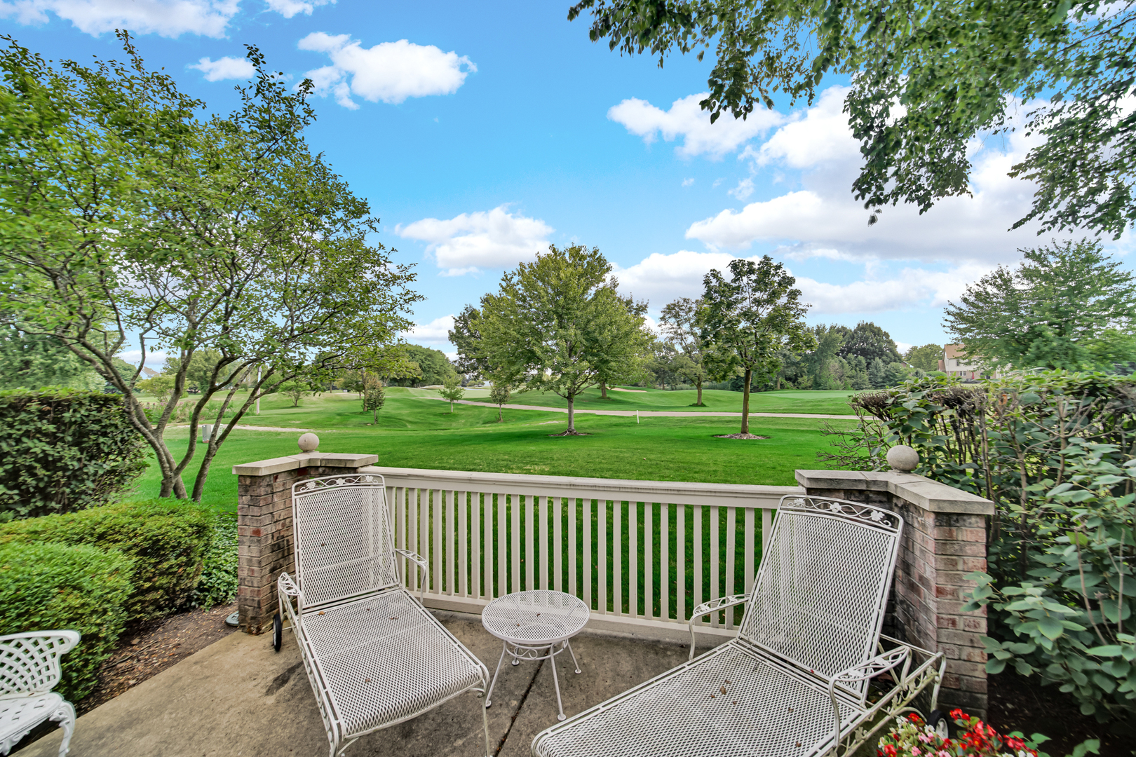 2033 Inverness Drive, Vernon Hills, IL 60061