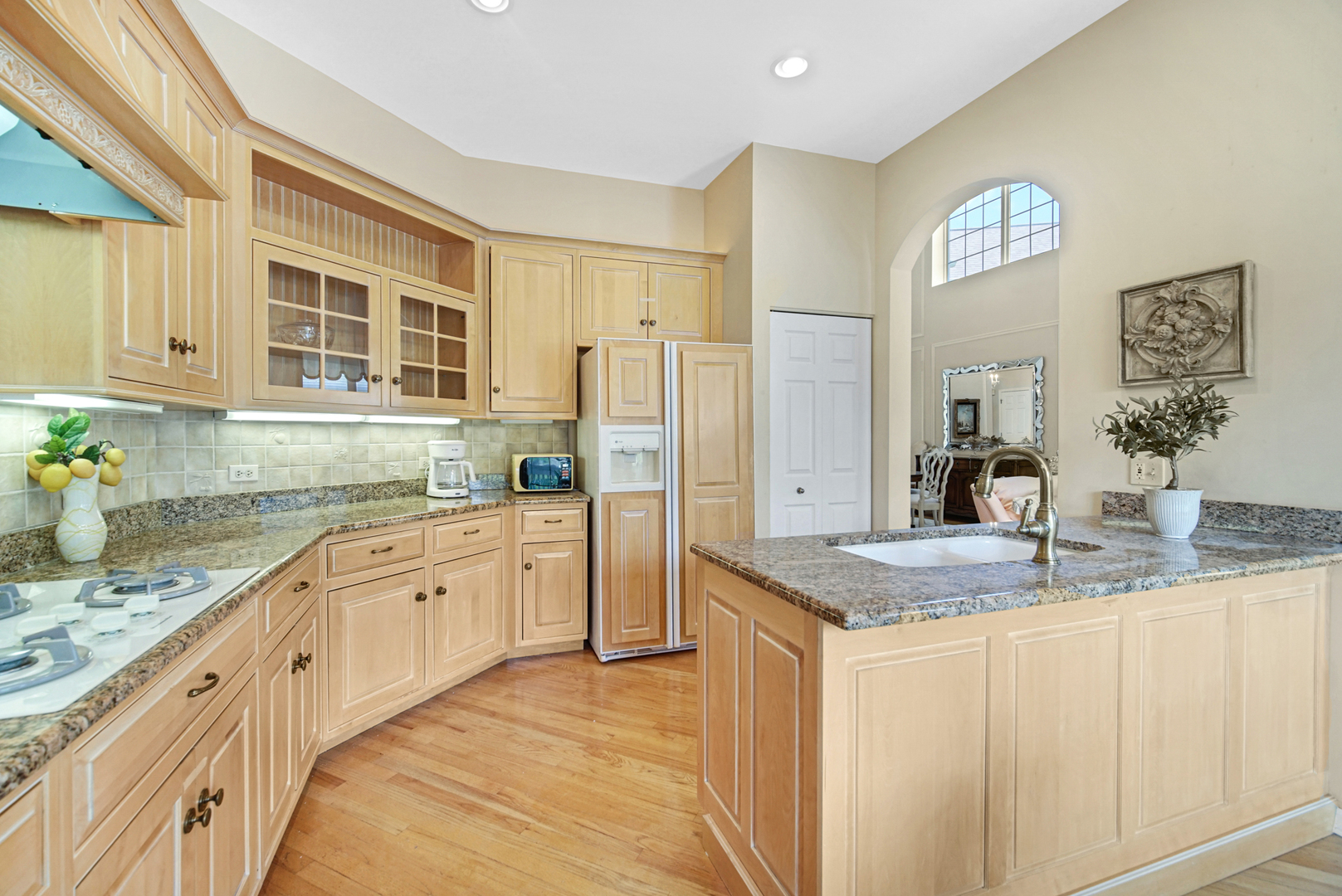 2033 Inverness Drive, Vernon Hills, IL 60061