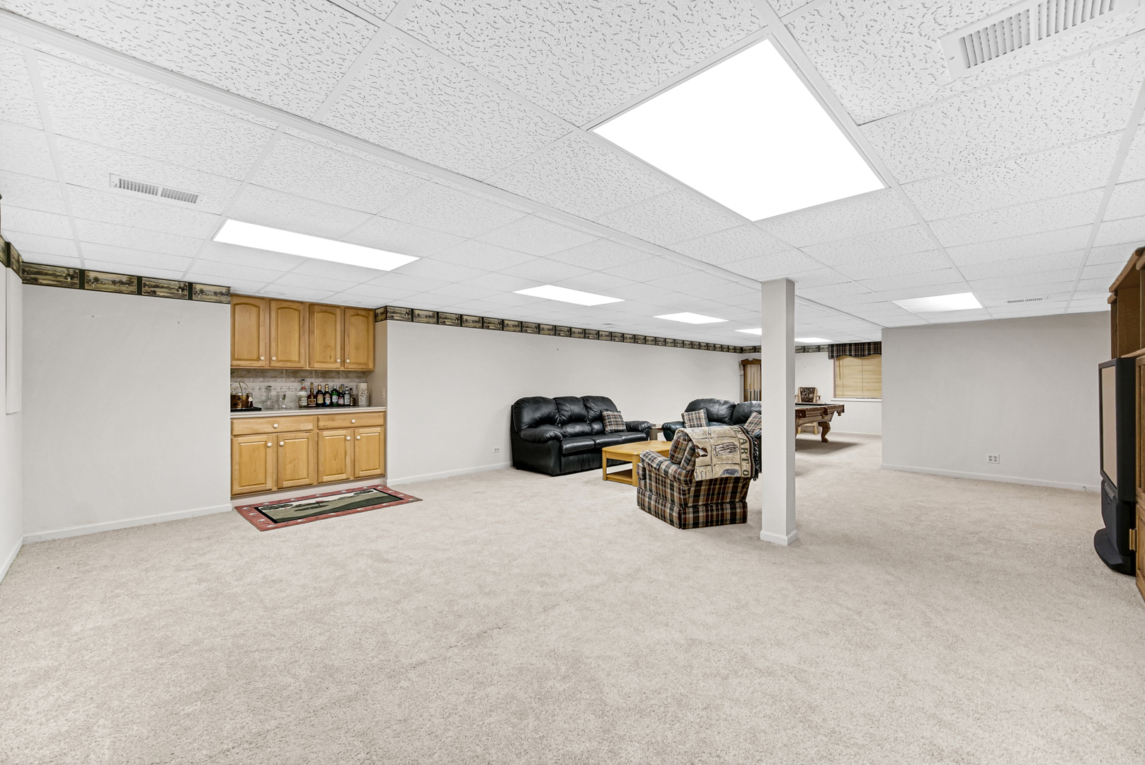 2033 Inverness Drive, Vernon Hills, IL 60061