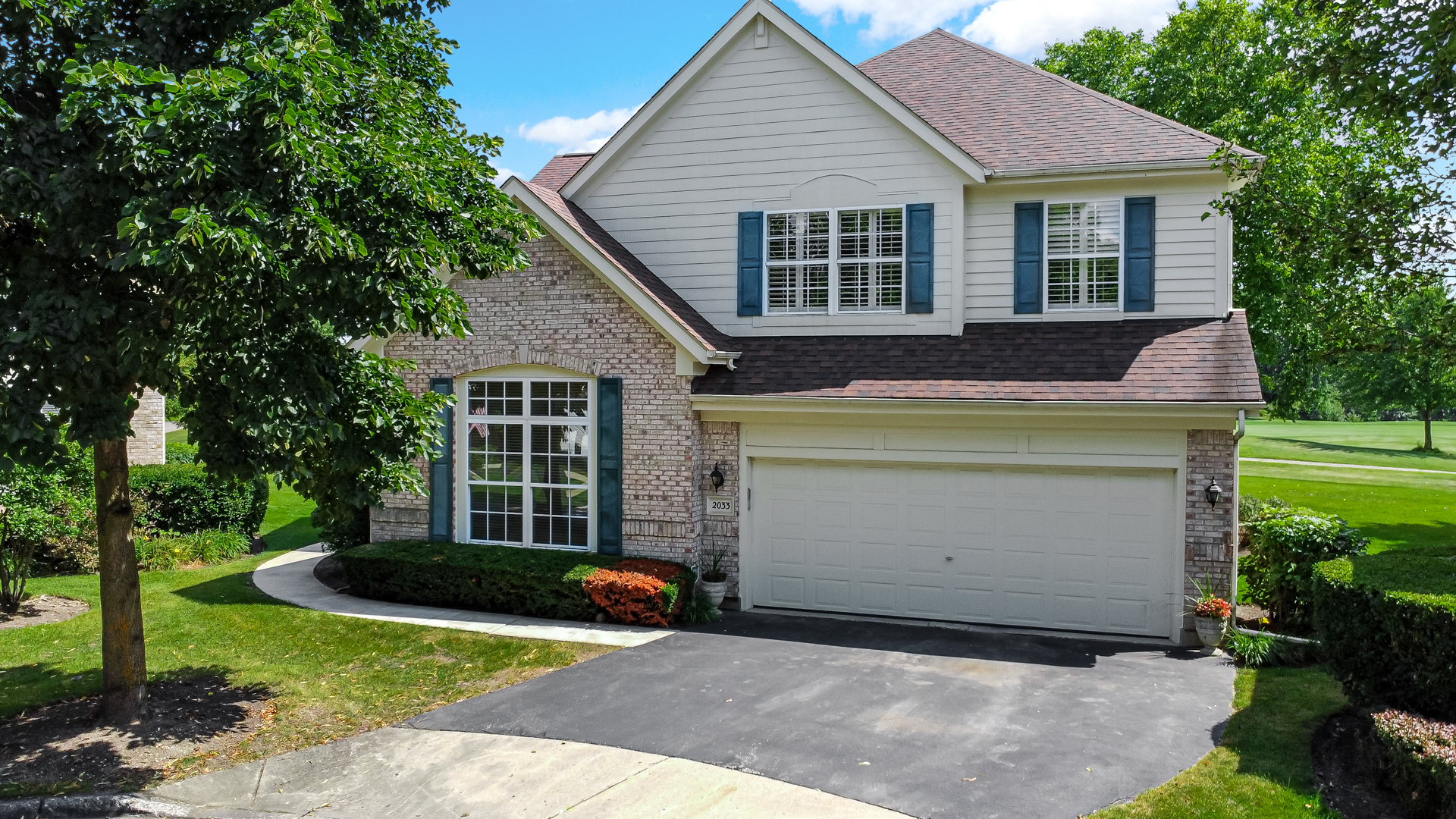 2033 Inverness Drive, Vernon Hills, IL 60061