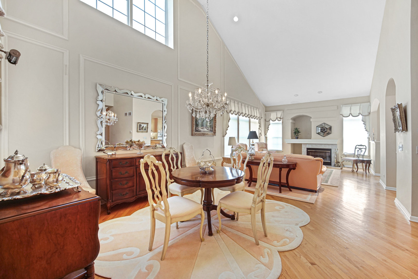 2033 Inverness Drive, Vernon Hills, IL 60061