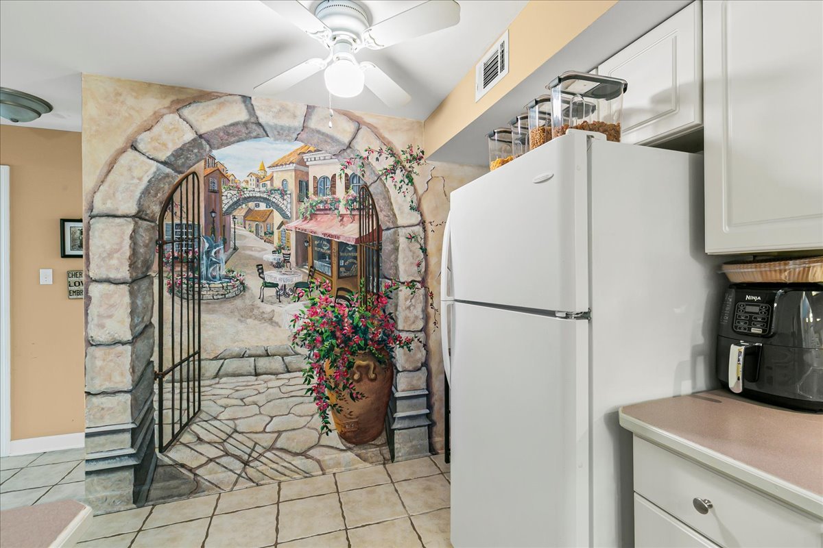 7509 W 175 Street #232, Tinley Park, IL 60477
