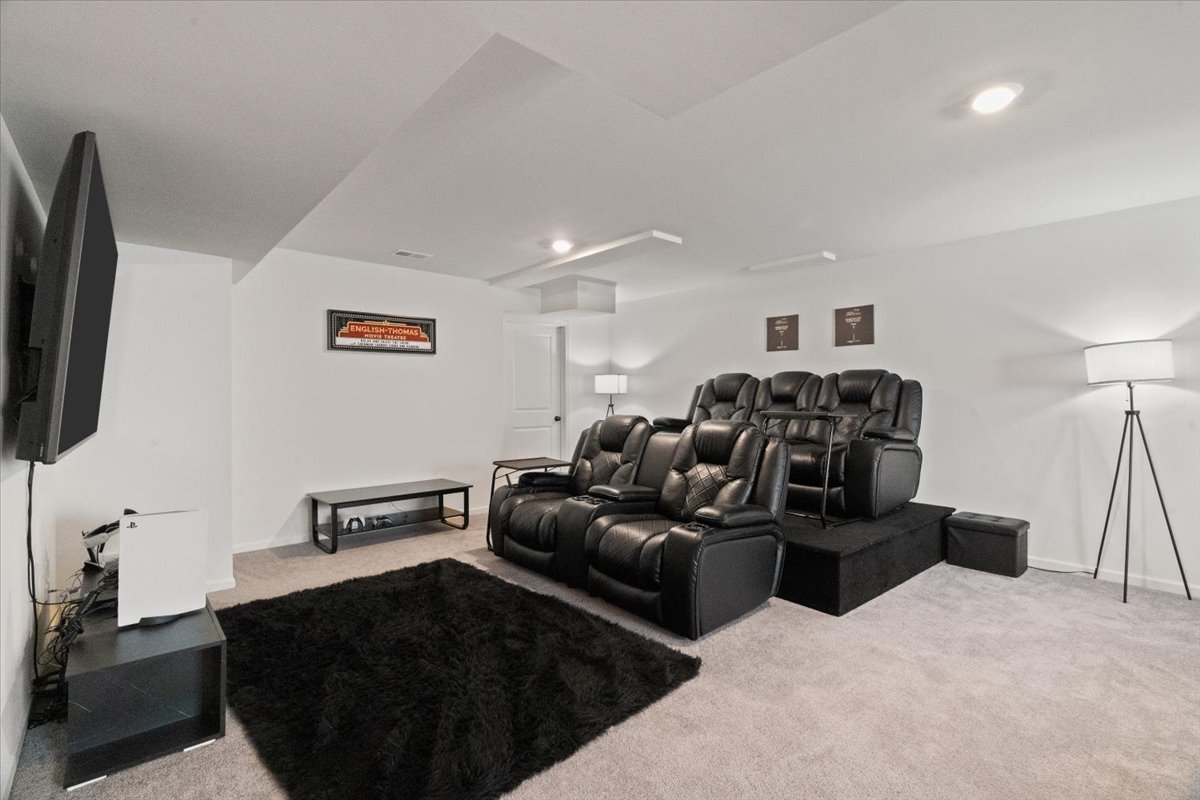 28609 Augusta Lane, Lakemoor, IL 60051