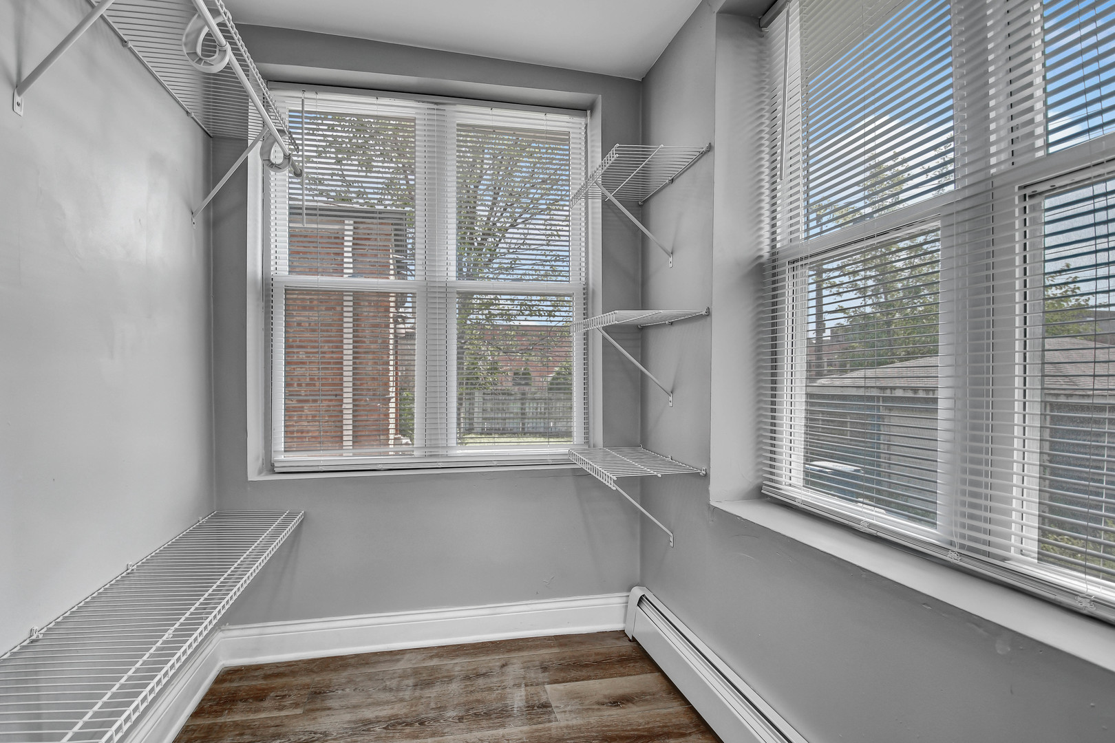 7409 W 63rd Place, Summit, IL 60501
