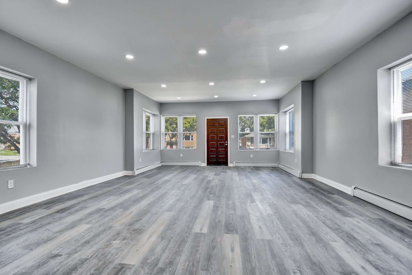 7409 W 63rd Place, Summit, IL 60501