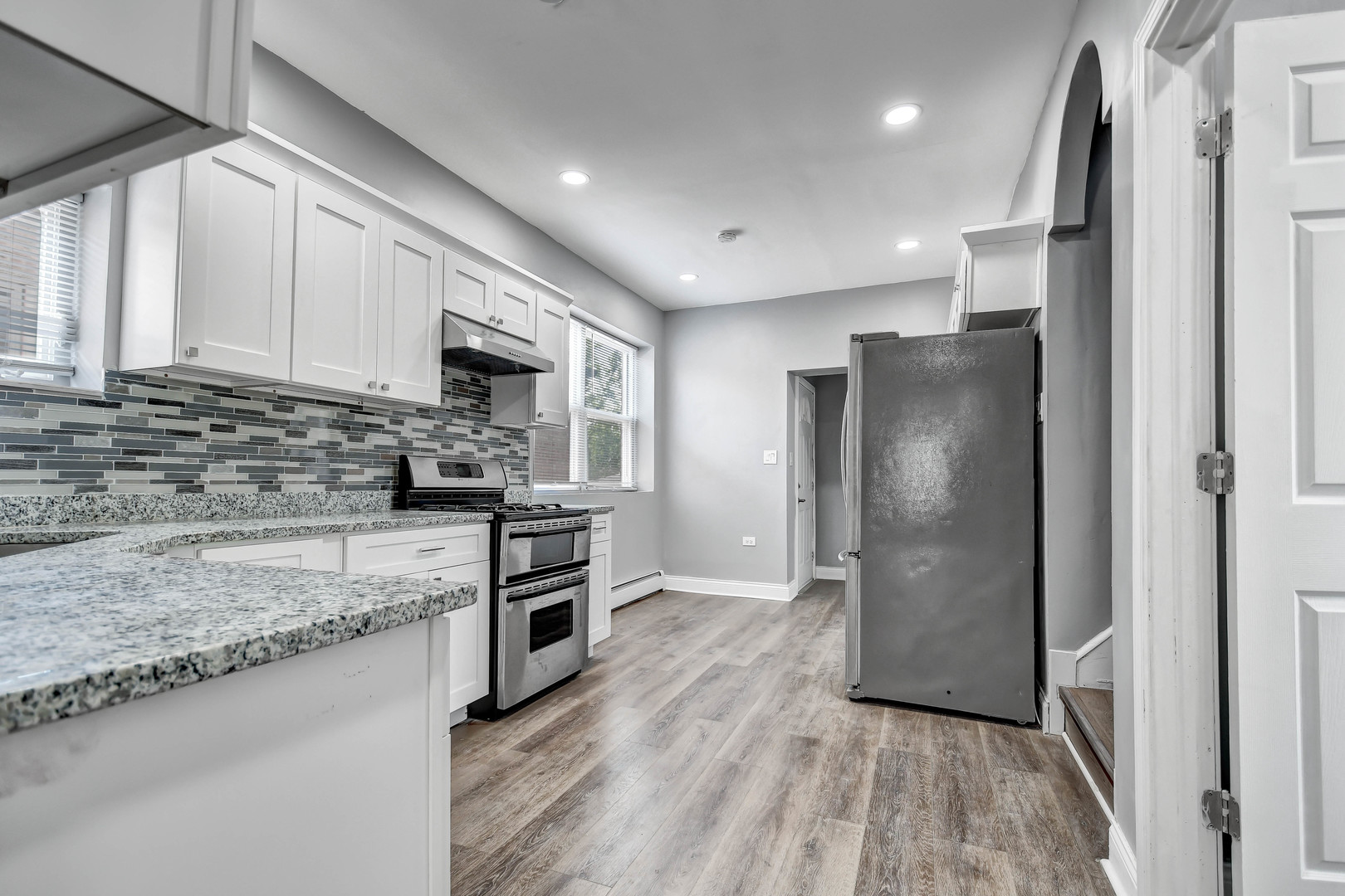 7409 W 63rd Place, Summit, IL 60501