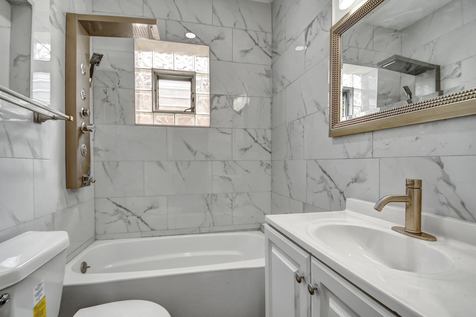 7409 W 63rd Place, Summit, IL 60501