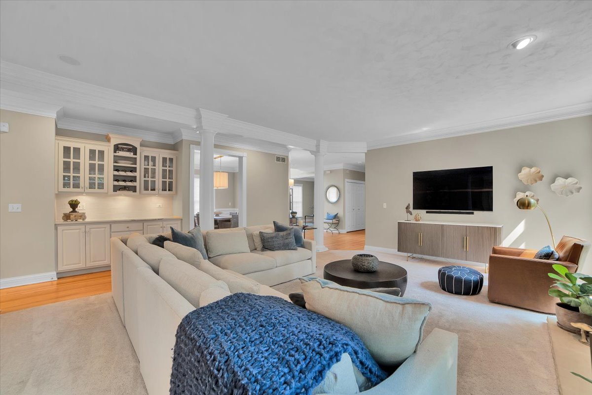 2602 Majestic Oaks Lane, St. Charles, IL 60174