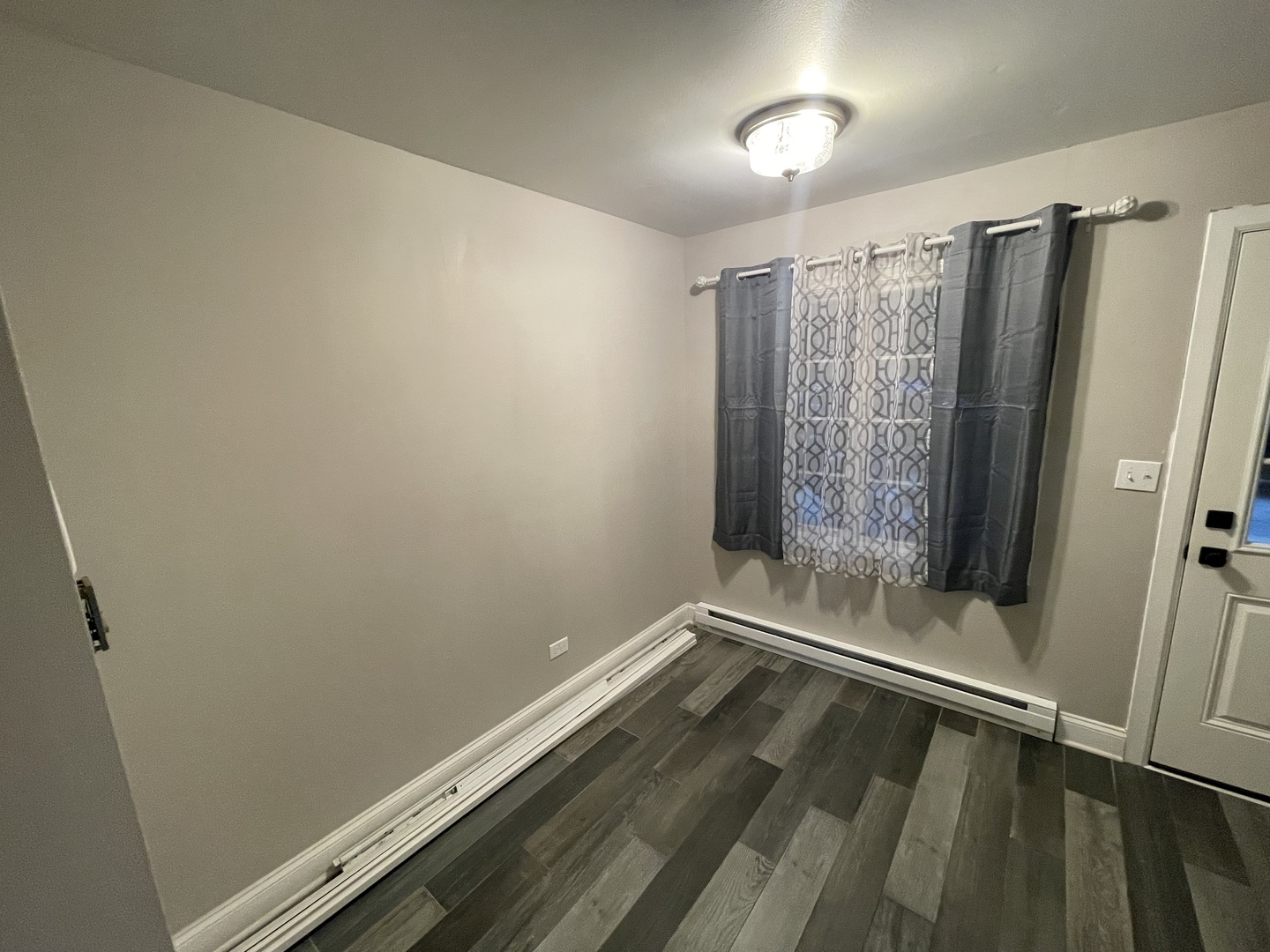 397 Poplar Avenue #1E, Antioch, IL 60002