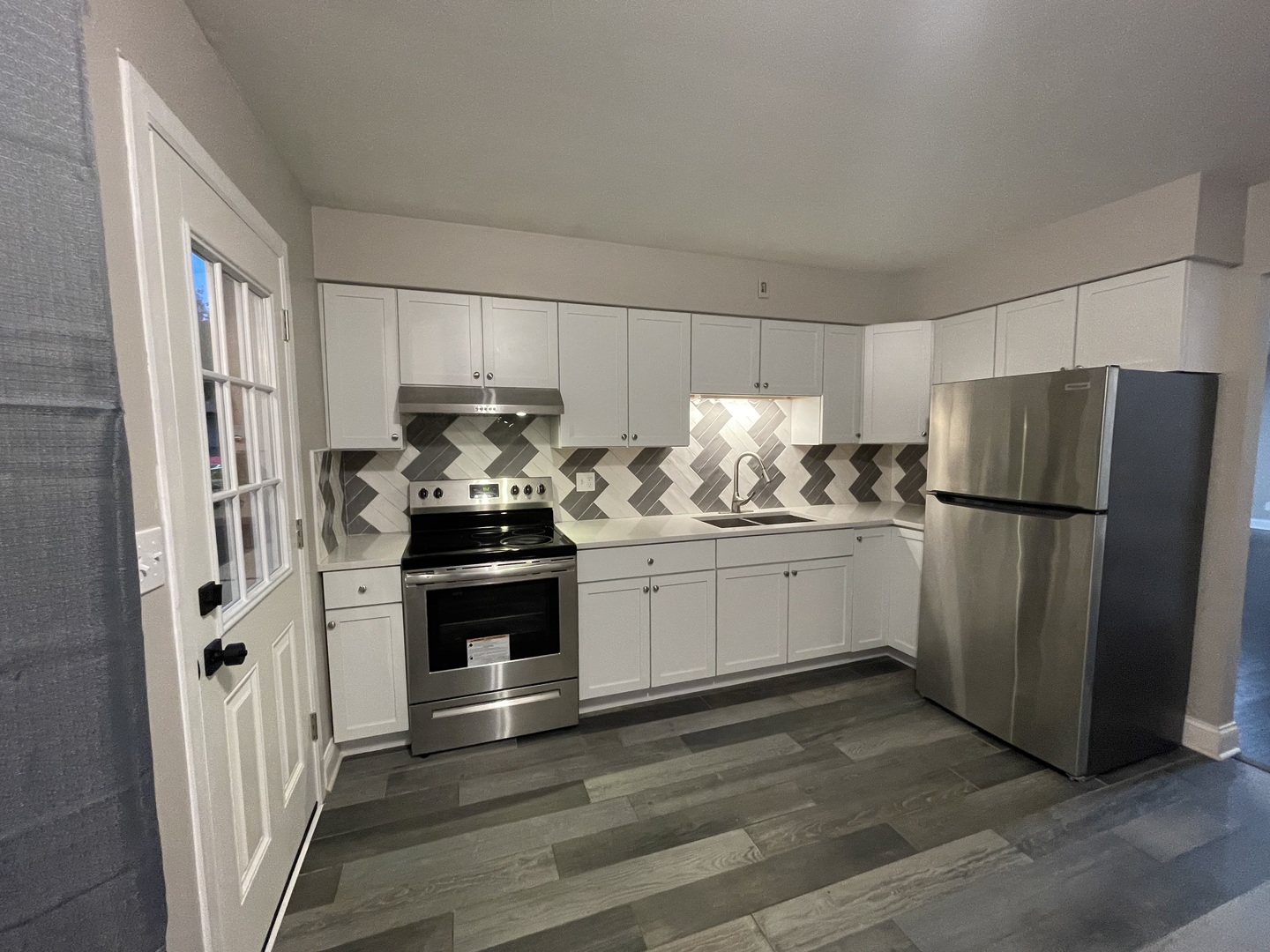 397 Poplar Avenue #1E, Antioch, IL 60002