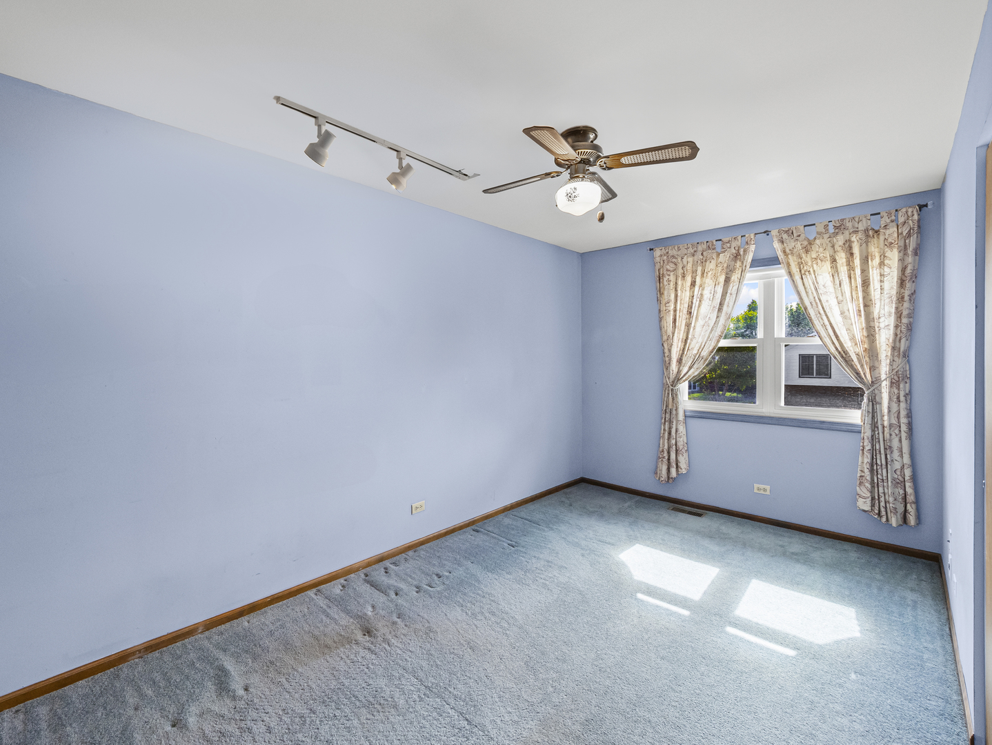 264 Winston Lane, Bloomingdale, IL 60108