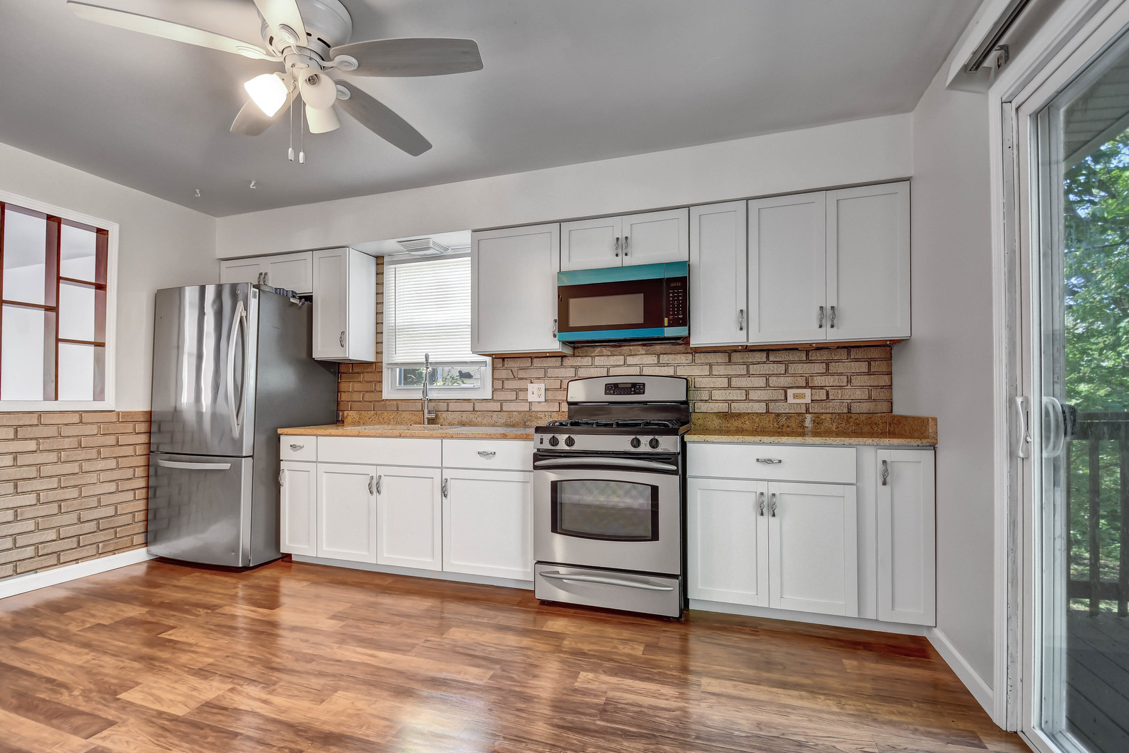 21510 Peterson Avenue, Sauk Village, IL 60411