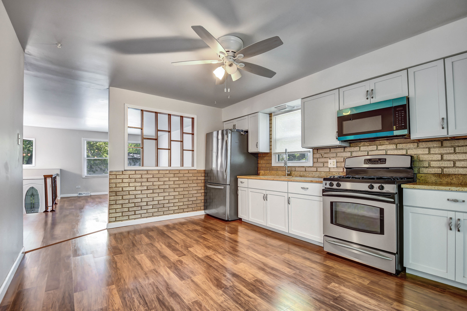 21510 Peterson Avenue, Sauk Village, IL 60411
