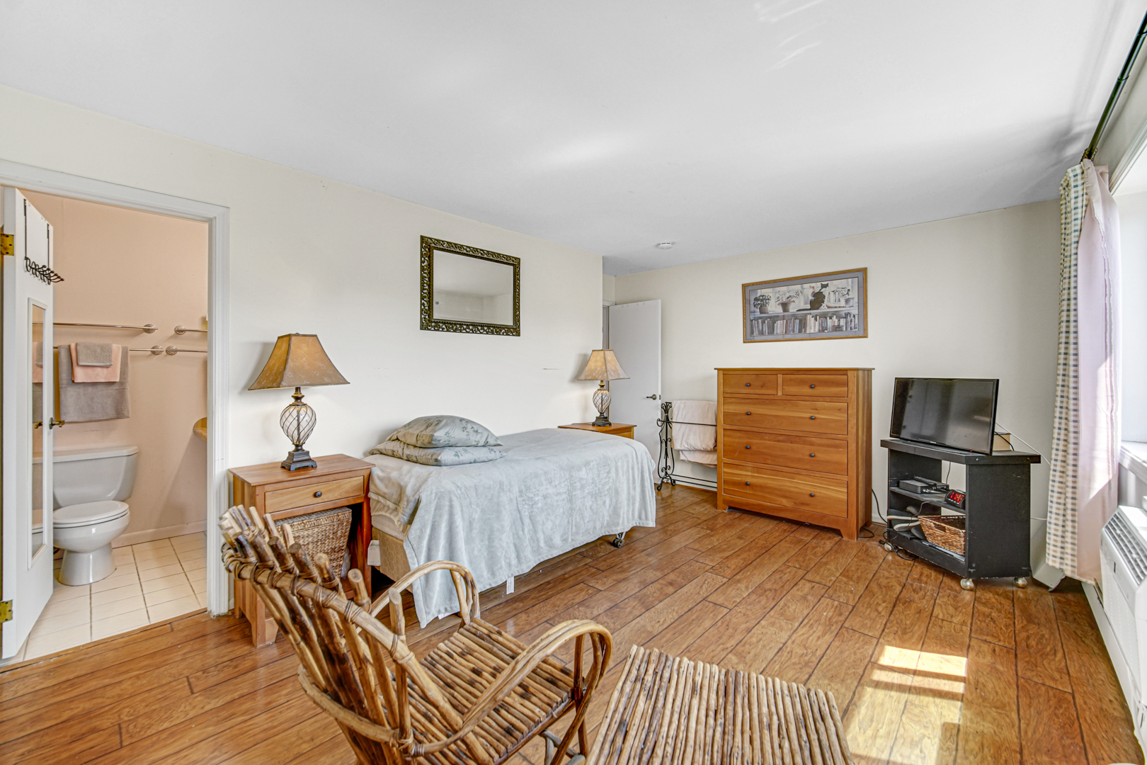 4721 Saint Joseph Creek Road #4A, Lisle, IL 60532