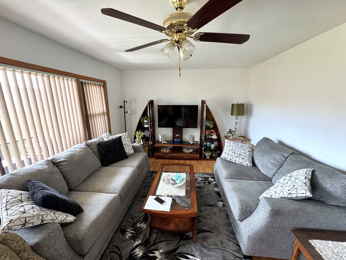 9614 W Higgins Road #3A, Rosemont, IL 60018