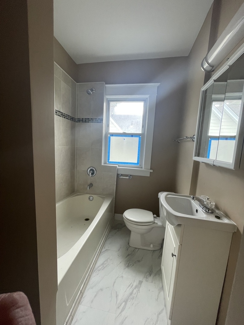 710 Poplar Street #2, Waukegan, IL 60085