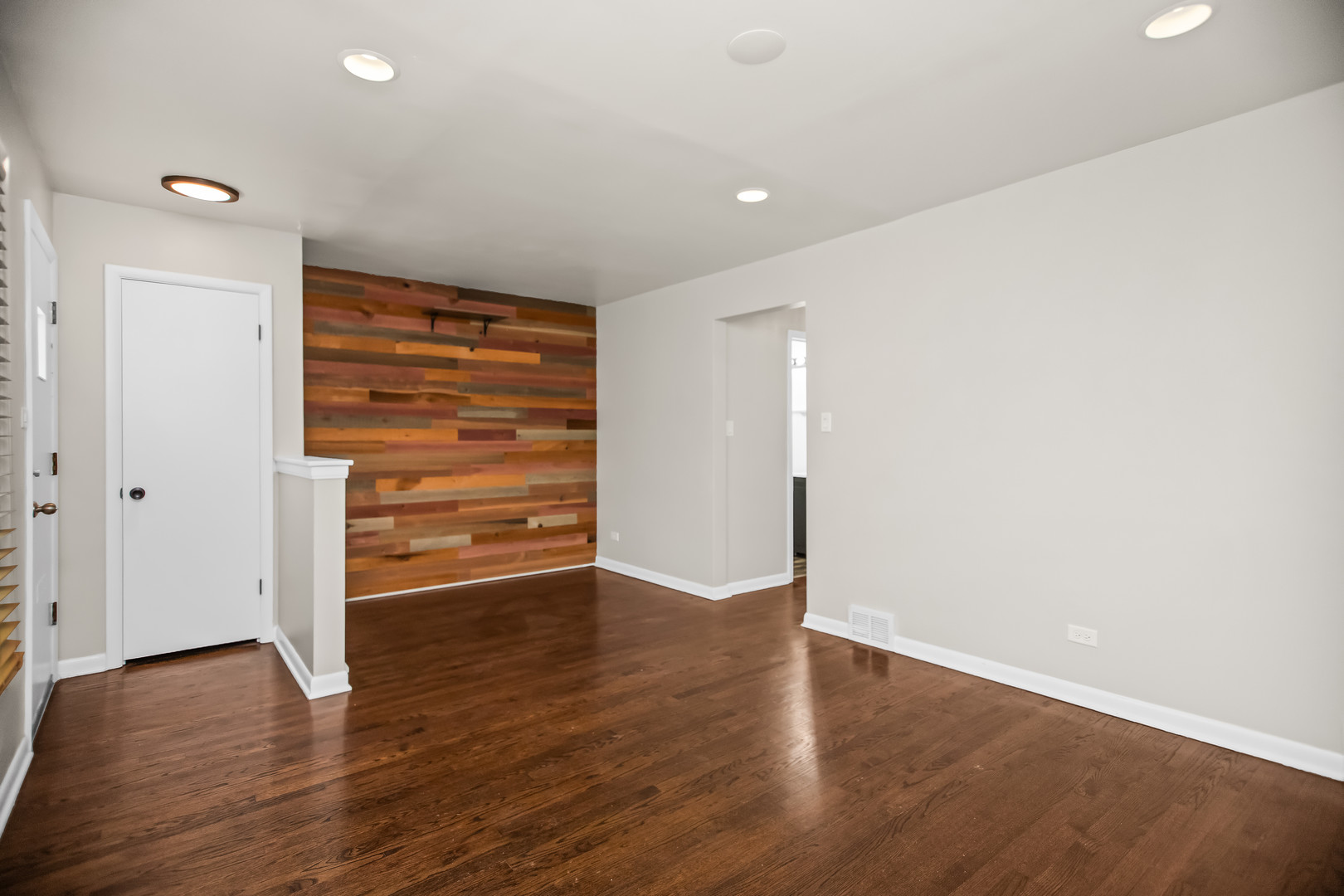 2121 N Karlov Avenue, Chicago, IL 60639