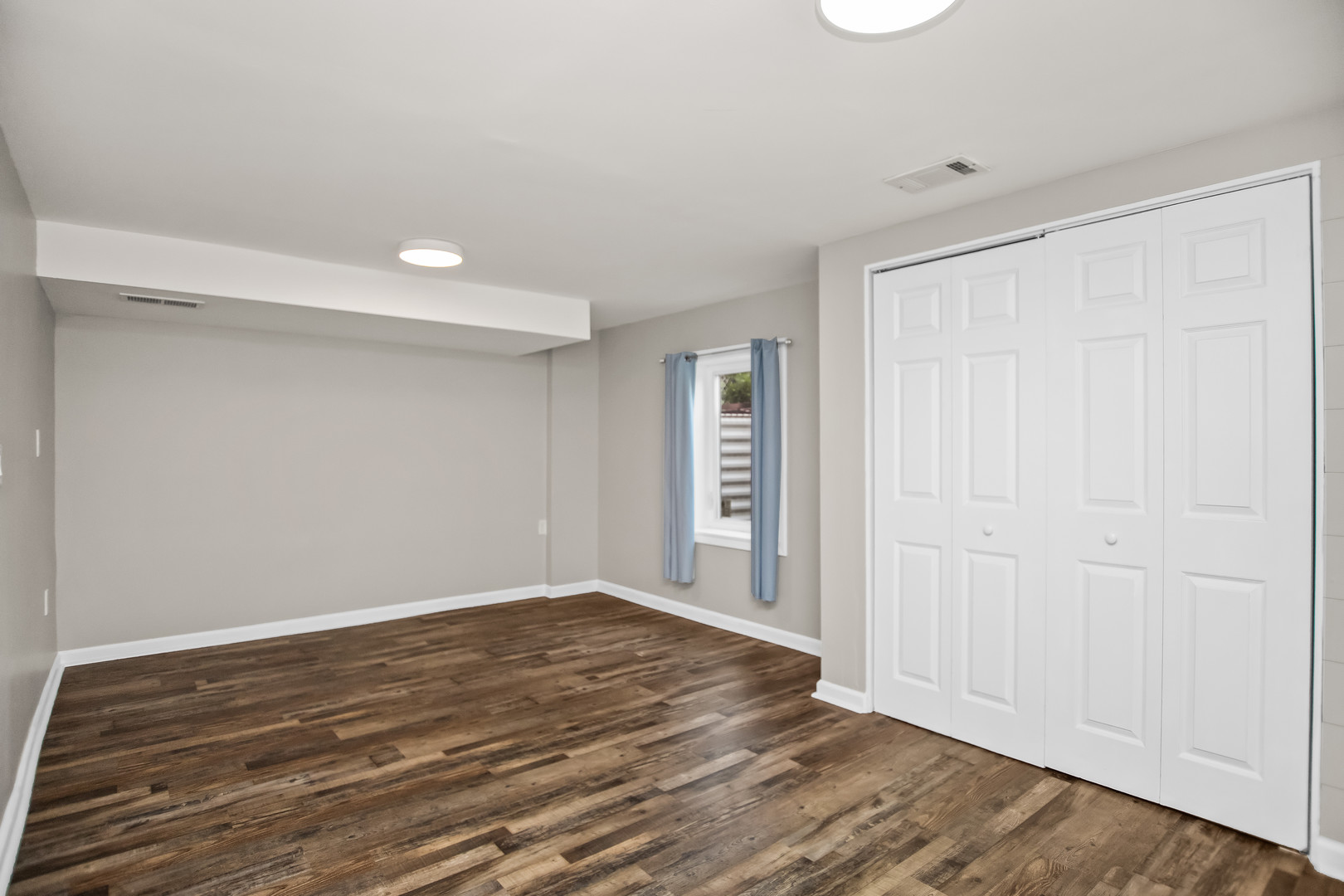 2121 N Karlov Avenue, Chicago, IL 60639
