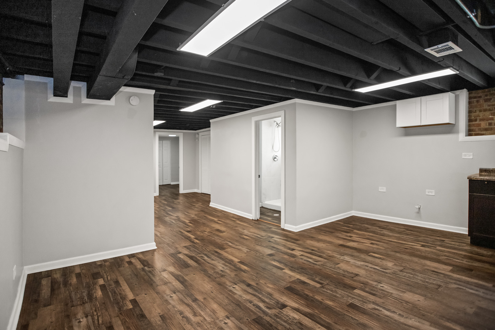 2121 N Karlov Avenue, Chicago, IL 60639