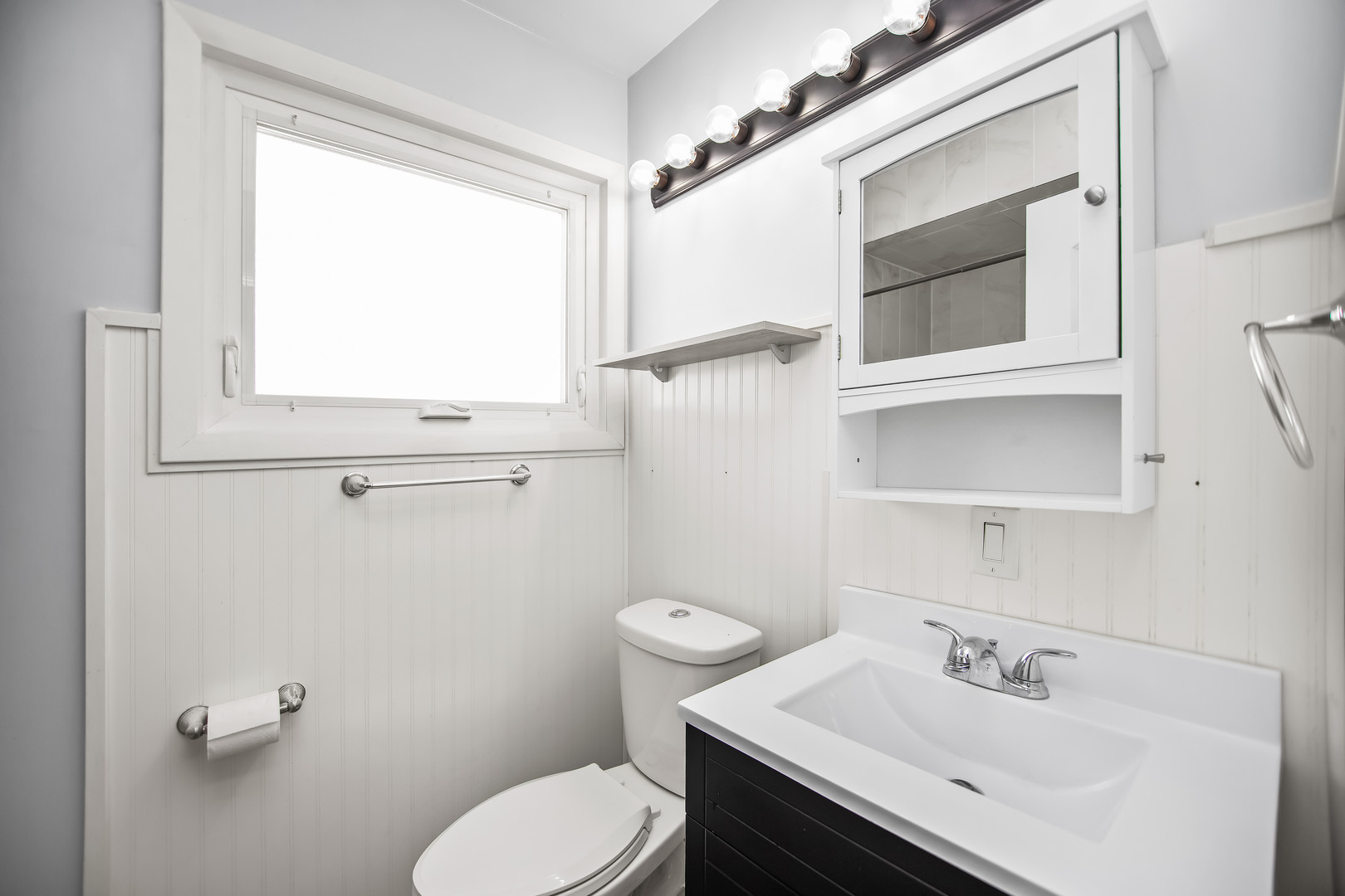 2121 N Karlov Avenue, Chicago, IL 60639