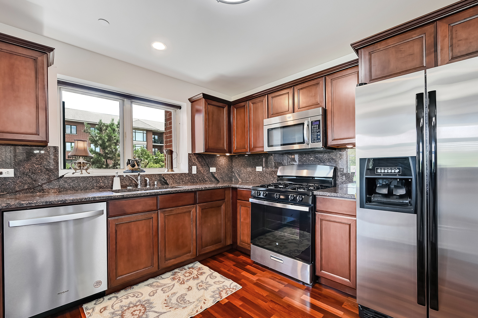 855 E 22nd Street #305, Lombard, IL 60148