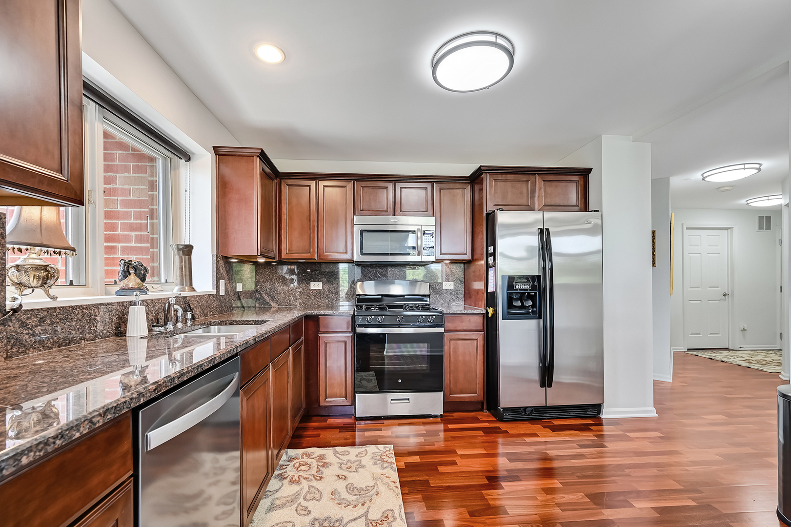 855 E 22nd Street #305, Lombard, IL 60148