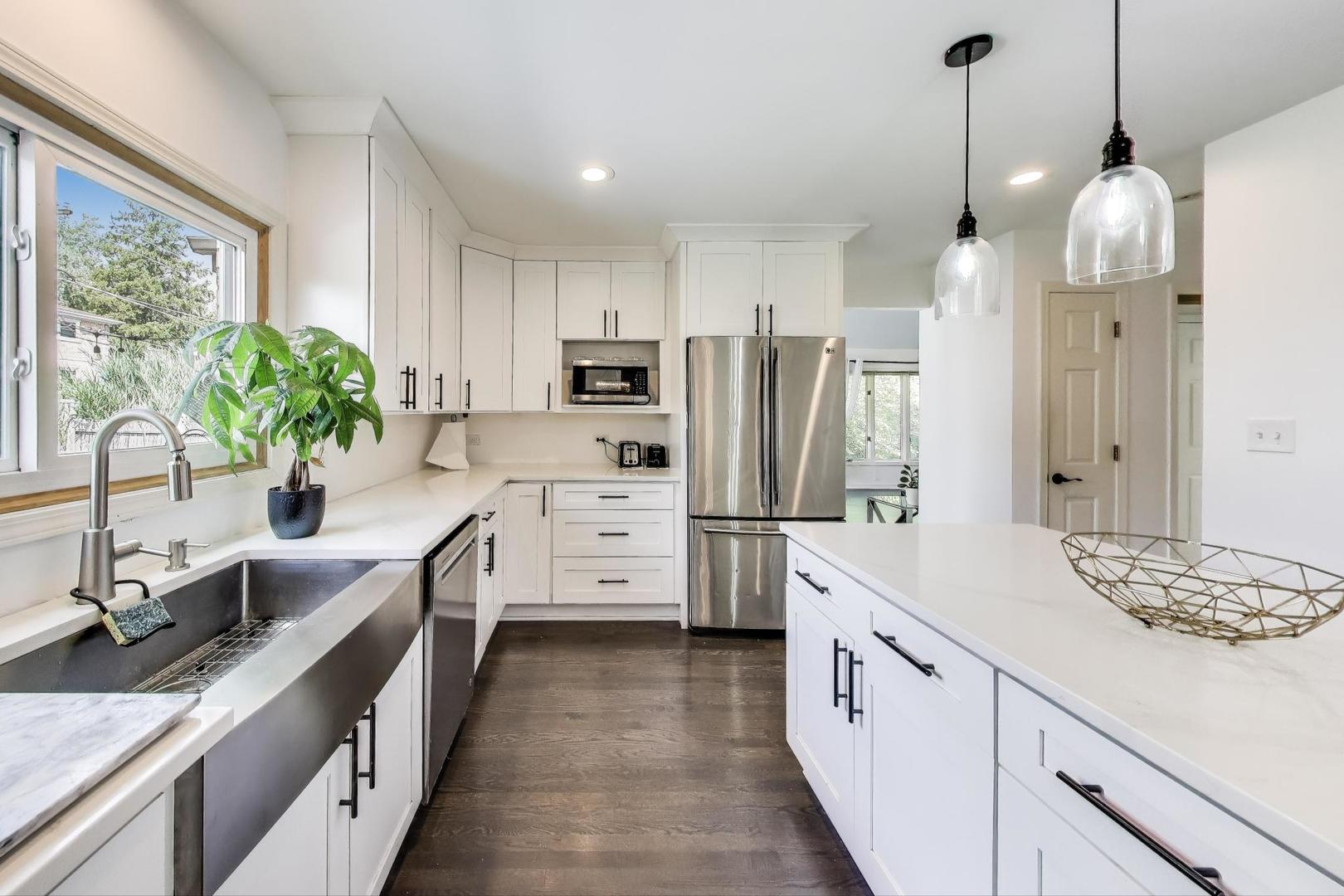 8990 W 99th Street, Palos Hills, IL 60465