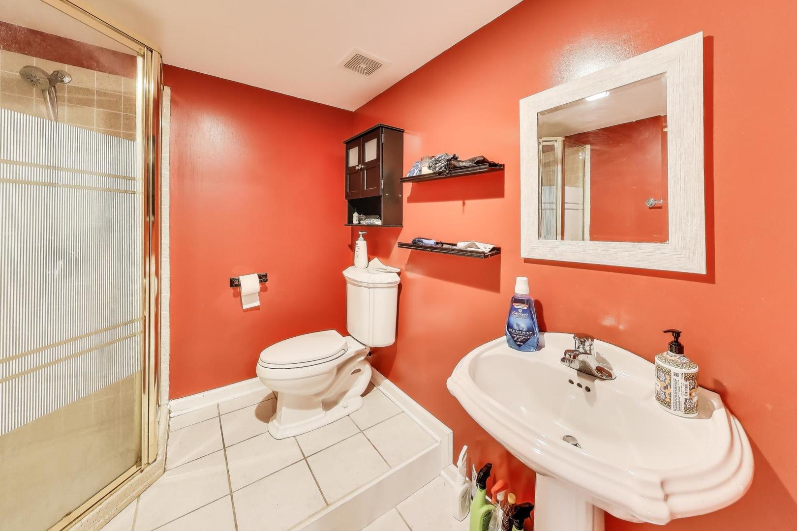 8990 W 99th Street, Palos Hills, IL 60465