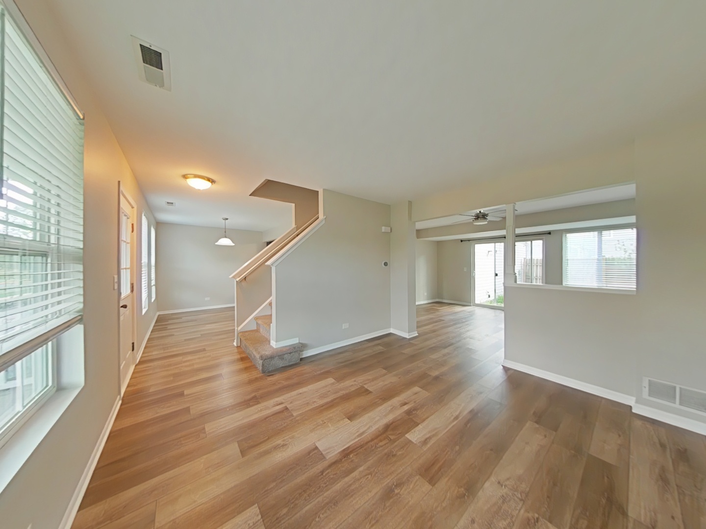592 Four Seasons Boulevard, Aurora, IL 60504