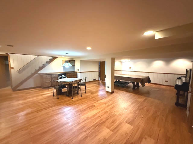 810 S Edgewood Lane, Mount Prospect, IL 60056