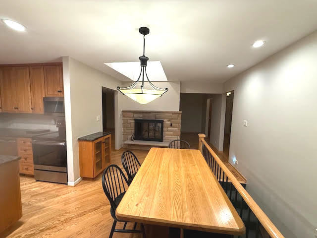 810 S Edgewood Lane, Mount Prospect, IL 60056