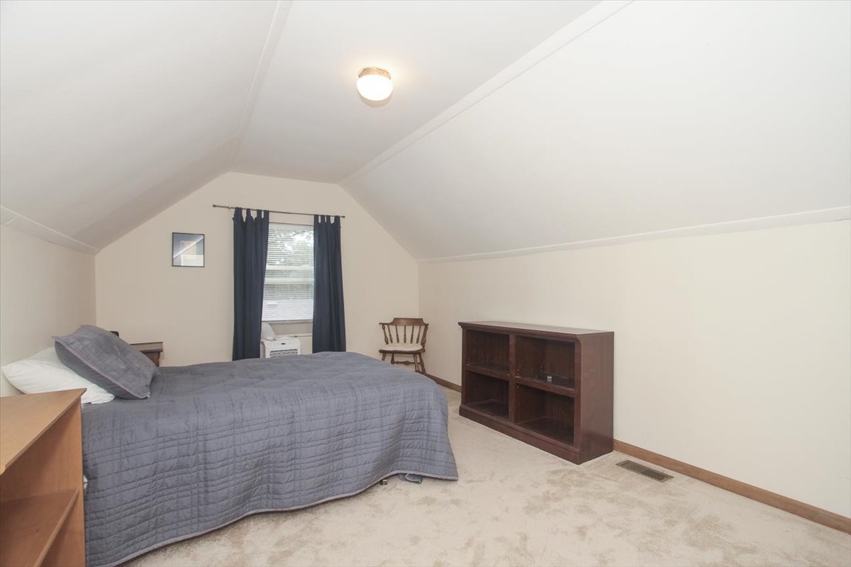 201 W Crystal Avenue, Lombard, IL 60148