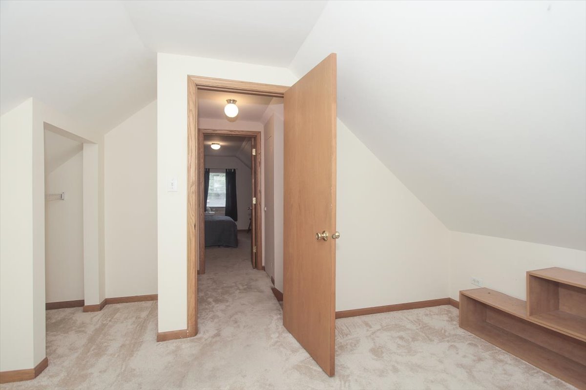 201 W Crystal Avenue, Lombard, IL 60148