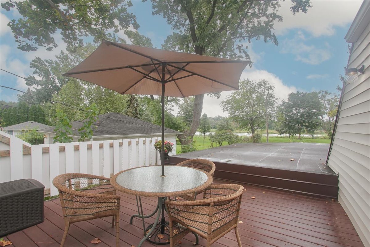 201 W Crystal Avenue, Lombard, IL 60148